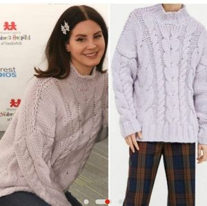 Lana Del Rey sweater